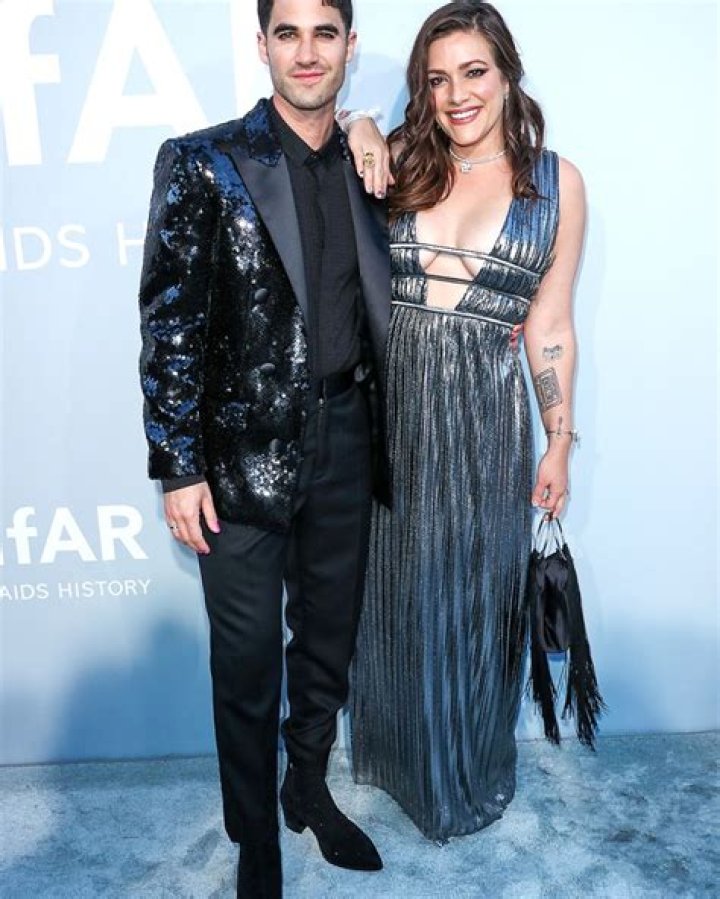 All About Mia Criss and Their Marriage – Hollywood Life