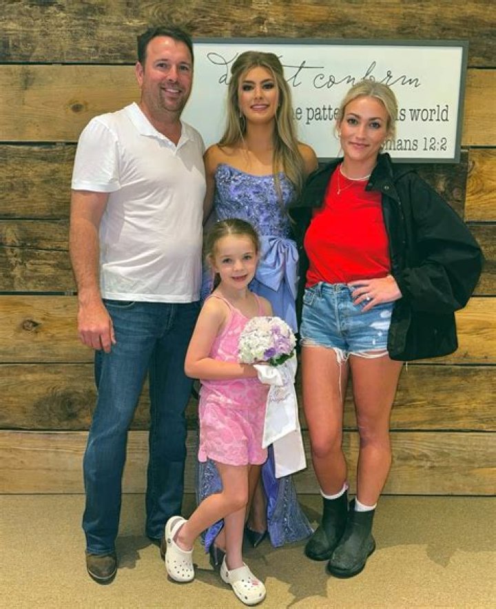 Jamie Lynn Spears & Lookalike Daughter Maddie, 11, Show Off Their Dance Movies To A ‘Zoey 101’ Track