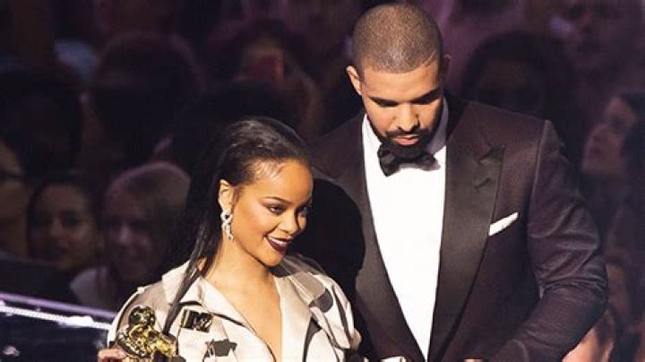 Rihanna & Drake’s Club PDA — Inside Their Romantic Night Out In LA – Hollywood Life