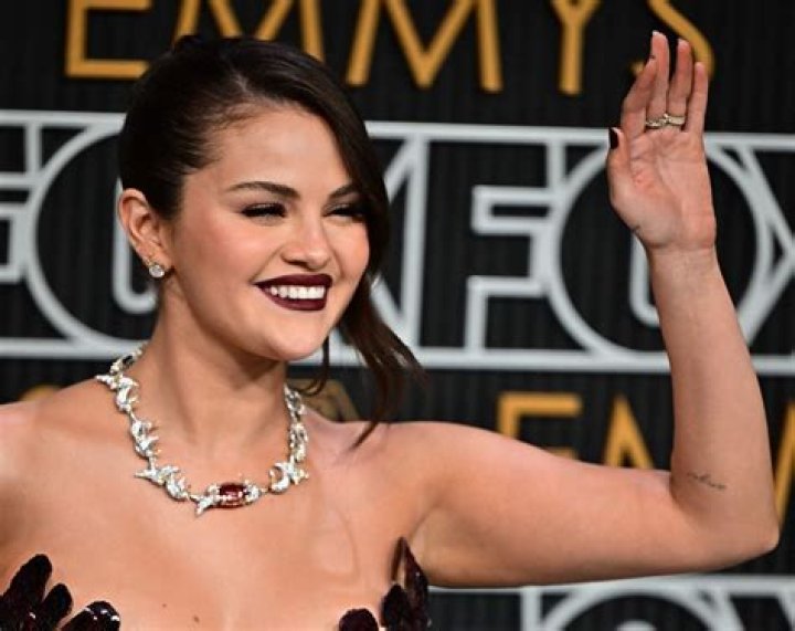 Selena Gomez: The Sexy Swimsuits That Snared Tommy Chiabra — Vote